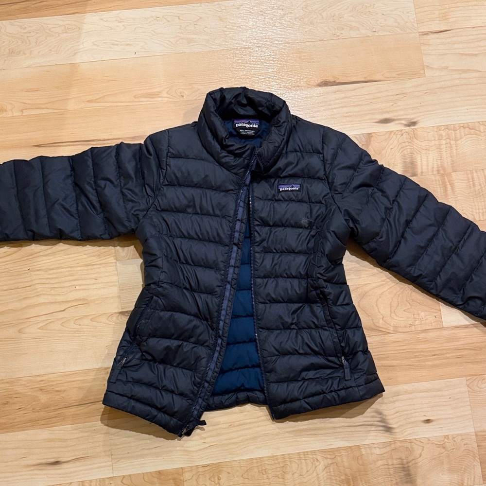 Patagonia Kids M (10) Dark Blue Puffer Jacket